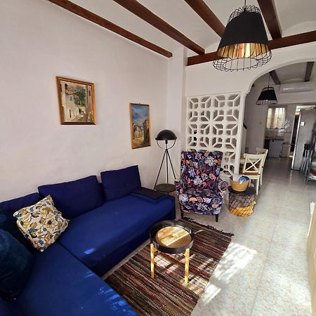 Holiday House - Casa De Sylvia กูลเญรา ภายนอก รูปภาพ