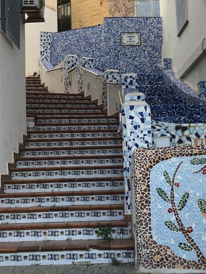 Holiday House - Casa De Sylvia กูลเญรา ภายนอก รูปภาพ